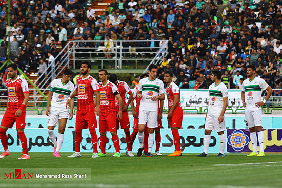 لیگ برتر فوتبال؛ ذوب آهن و پرسپولیس