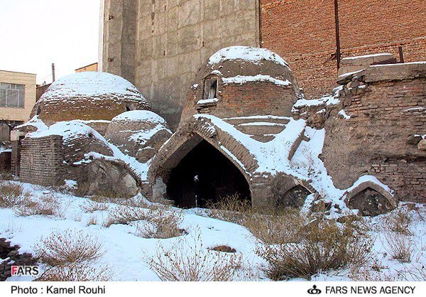 گزارش تصویری:حمام تاریخی زباله‌ دان شد...