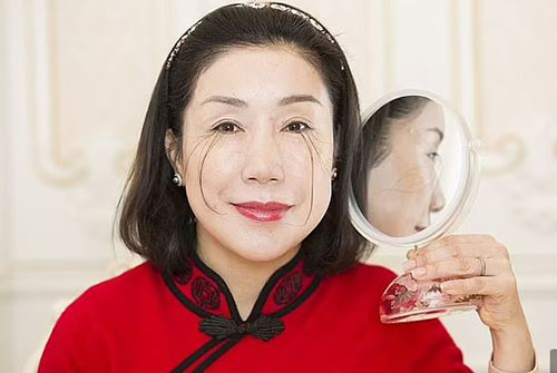 زن چینی، رکوردار بلندترین مژه جهان