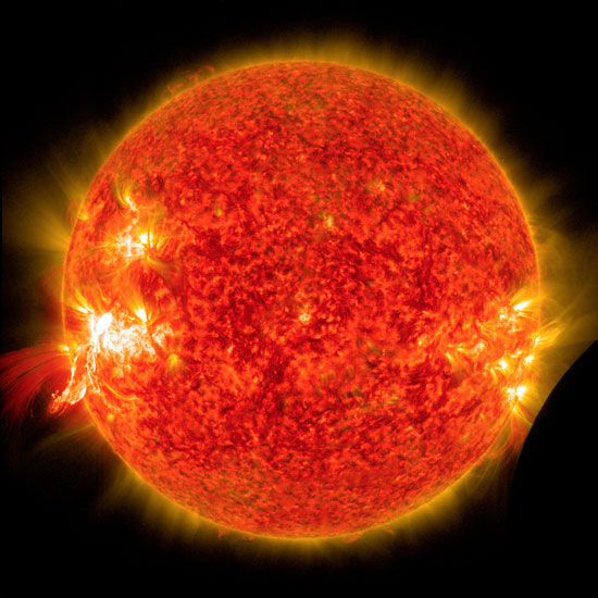 ثبت بزرگترین جرقه خورشیدی 2014 +عکس