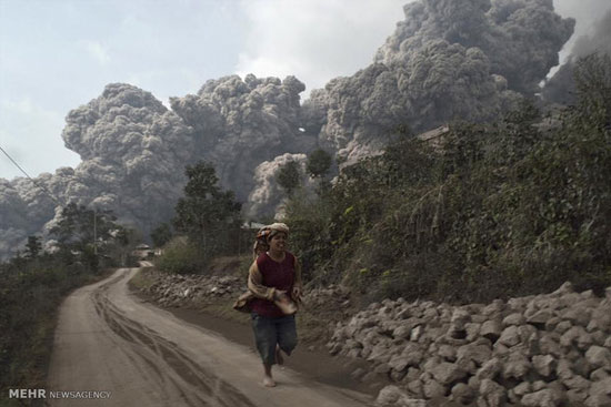 آتشفشان فعال سینابانگ در اندونزی‎ +عکس