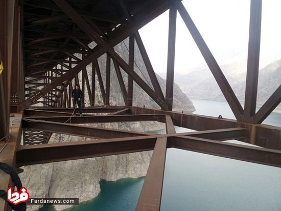 پرش از یکی از بلند‌ترین پل‌های ایران و جهان