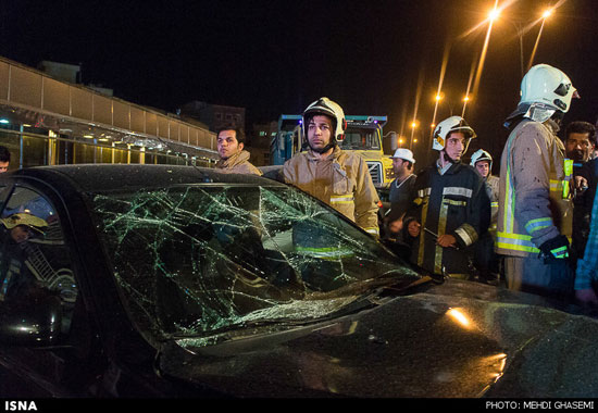 عکس: تصادف شدید خودروها در میدان توحید
