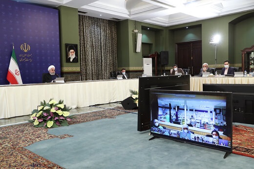 قدردانی روحانی از لاریجانی در جلسه هیات دولت