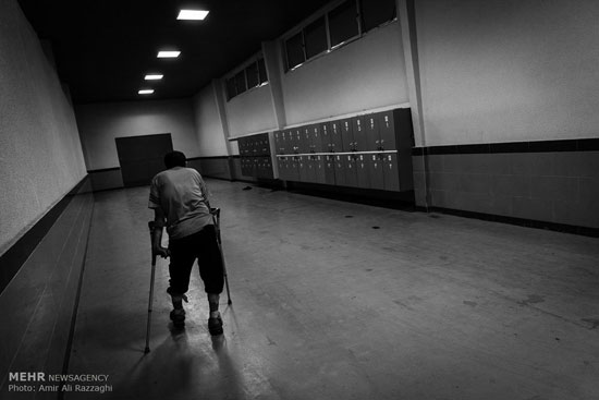 عکس: زندگی با پاهای نقره ای