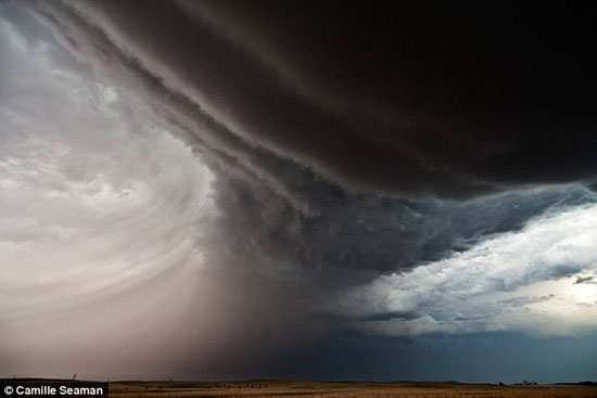 عکس رعد و برق زرد