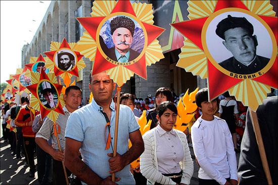 رژه و جشن ملی در قرقیزستان +عکس