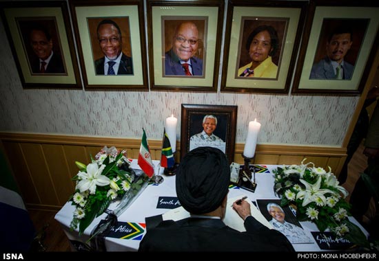 عکس: خاتمی به سفارت آفریقای‌جنوبی رفت