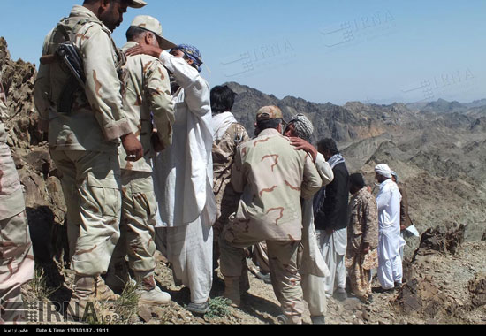 عکس: لحظه ورود مرزبانان به ایران