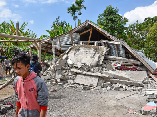 اندونزی یک روز پس از زلزله ۶.۴ ریشتری