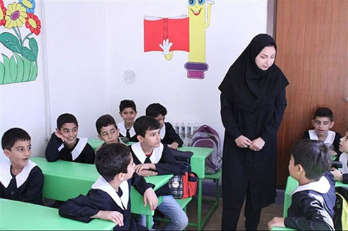 پُز تازه‌ی مجازی: بچه‌ها را به مدرسه نفرستید