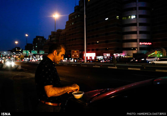 عکس: افطار در خیابان های تهران