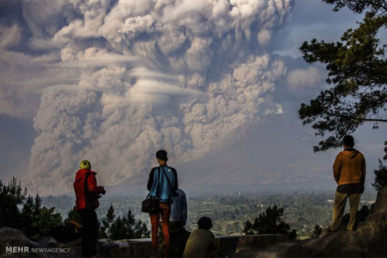 عکس: خشم آتشفشان سینابانگ