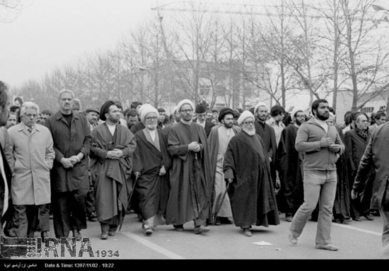 ۷بهمن۵۷، راهپیمایی برای بازگشت امام خمینی(ره)