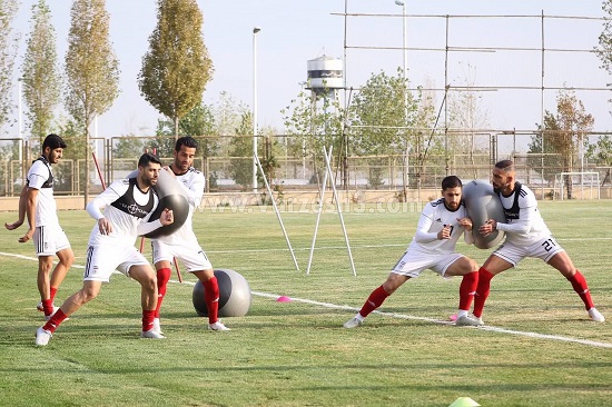 زورآزمایی غیرمستقیم در تیم ملی