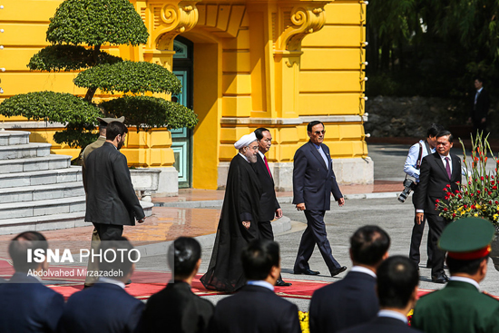استقبال رسمی رییس جمهور ویتنام از روحانی