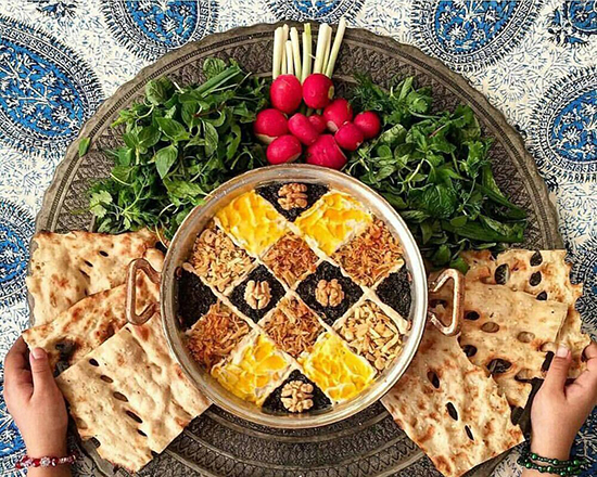 طرز تهیه کشک بادمجان؛ راحت و سریع