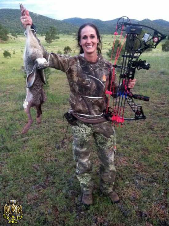 بزرگترین شکارچی زن قاتل حیوانات + عکس