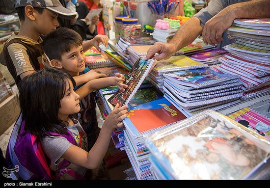عکس: شوق خرید لوازم‌التحریر در آستانه مهر