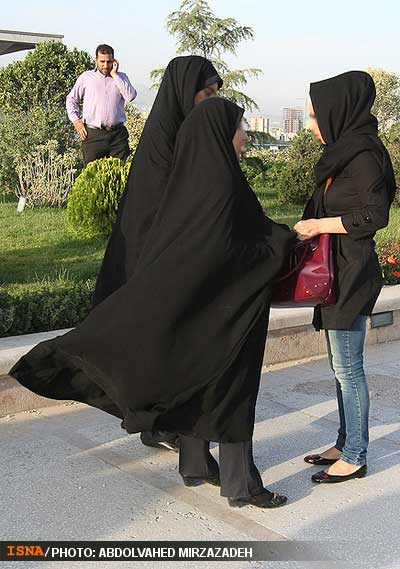 عکس؛ برخورد با بدحجابی در کنسرت برج میلاد