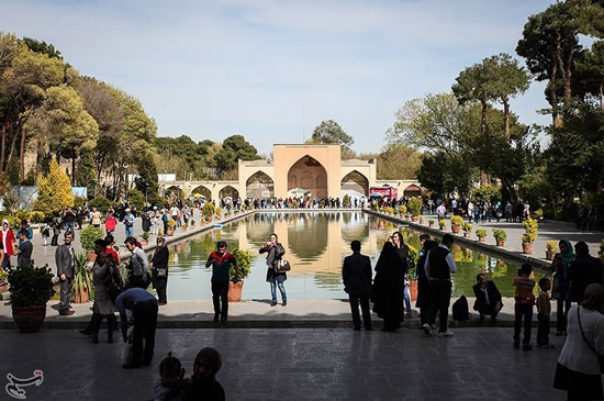 نقش جهان میزبان مسافران نوروزی