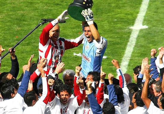 چیواس پس از ۱۱ سال قهرمان مکزیک شد