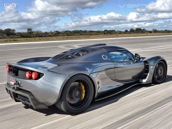 شکست بوگاتی ویرون در برابر Venom GT!