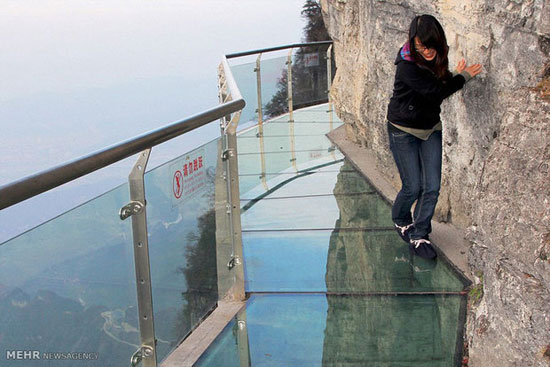 پل های شیشه ای بر فراز دره های چین‎