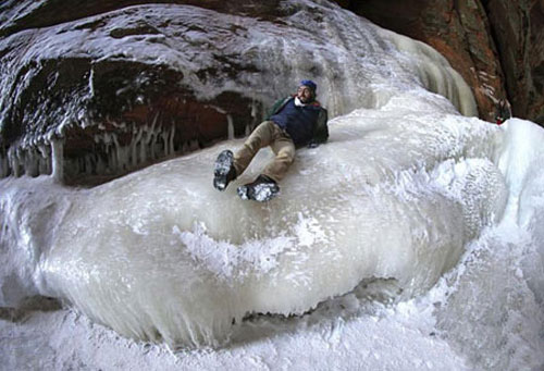 غارهای یخی حیرت انگیر در آمریکا +عکس
