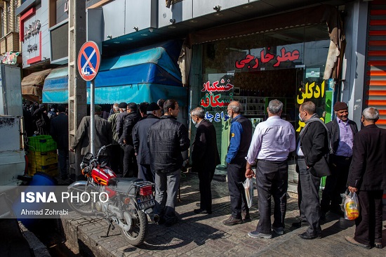 صف‌کشیِ خرید مرغ در شهر‌های مختلف ایران