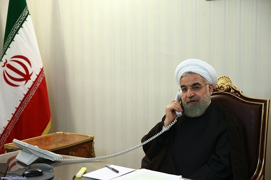 روحانی به مکرون: در آستانه اجرای گام سوم هستیم
