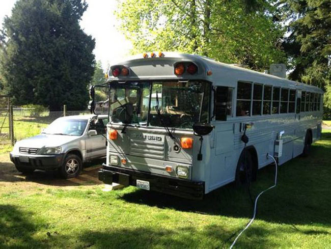 تبدیل اتوبوس مدرسه به محل زندگی شیک و جالب