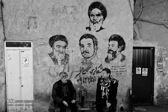 دیوارنویسی‌های به جا مانده از انقلاب