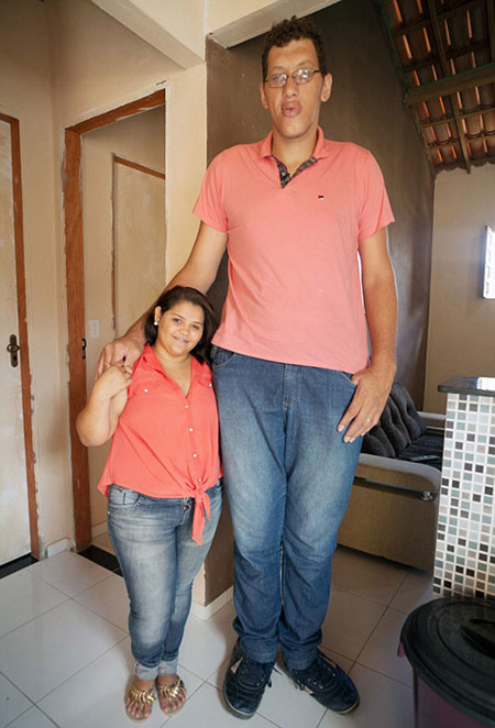 بیشترین اختلاف قد زن و شوهر! +عکس
