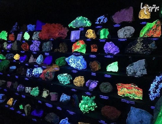 سنگ های فلوئورسنت در موزه معدن استرلینگ هیل
