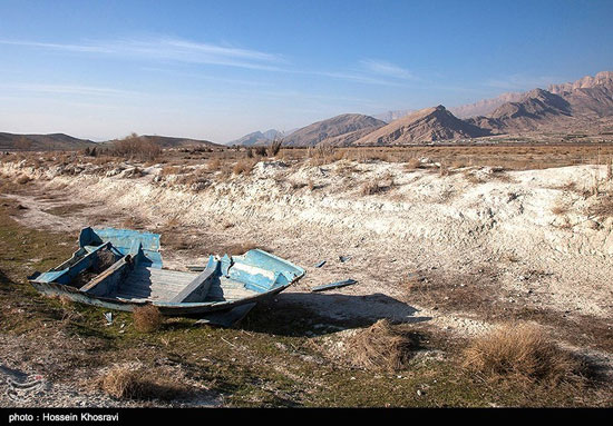 عکس: مرگ یک دریاچه در کازرون