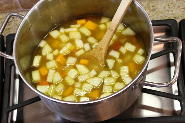 انواع سوپ پاییزی که در این فصل سال می‌توانید درست کنید