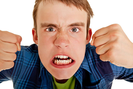 چرا نوجوانان خشمگین هستند؟