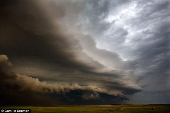 عکس رعد و برق زرد