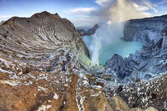 10 آتشفشان شگفت انگیز جهان