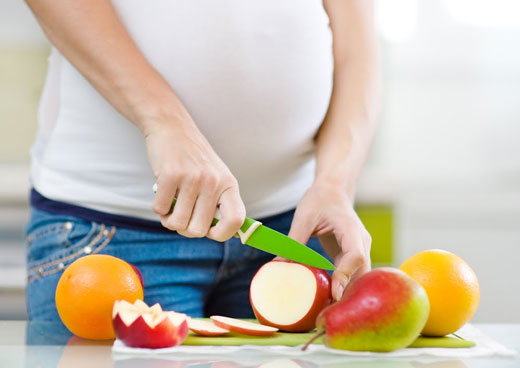 آیا مادر باردار باید دو برابر غذا بخورد؟