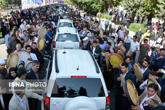 عکس: استقبال از روحانی در کرمانشاه