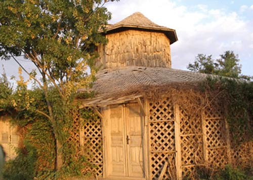 مجموعه دهکده چوبی در نیشابور