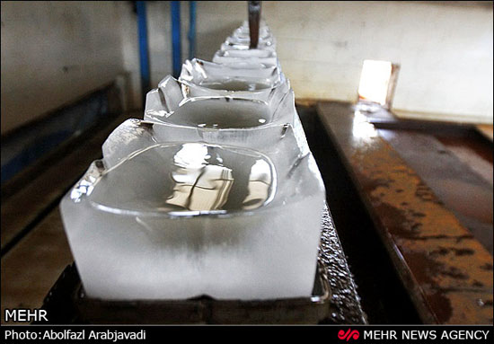 عکس: کارگاه تولید یخ