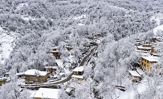 تصاویر دیدنی از سفید پوش شدن روستای زیبای ماسوله
