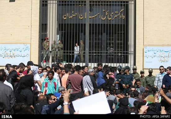 تجمع ضداسید‌پاشی‌ در اصفهان +عکس