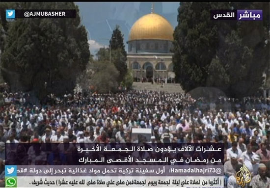 نماز فلسطینی ها در مسجدالاقصی در روز قدس
