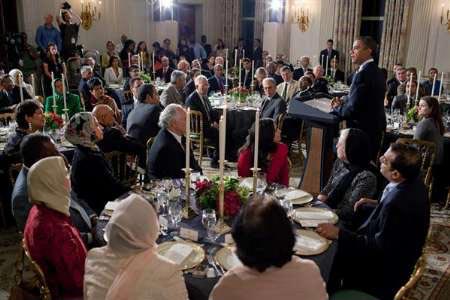تبریک اوباما به مسلمانان همراه با وعده افطار
