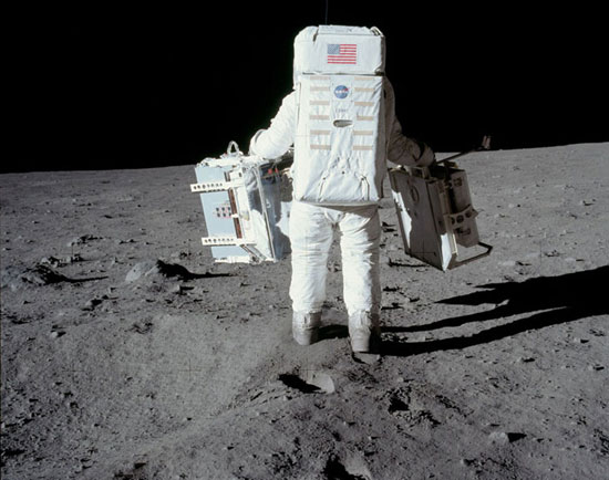 عکس: اولین سفر انسان به ماه (2)