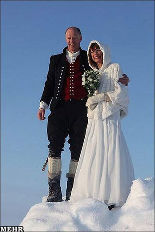 تصاویری از عجیب ترین ازدواج سال 2012